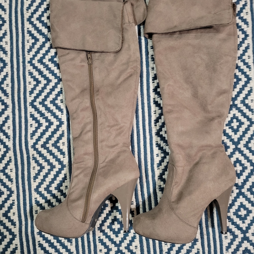 Women's boots